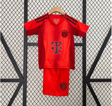 Bayern München Thuissetje 24/25