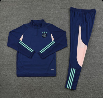 Ajax Trainingspak 23/24