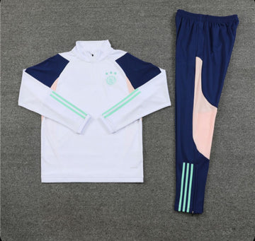 Ajax Trainingspak 23/24