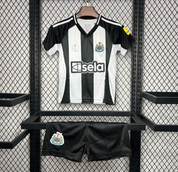 Newcastle United Thuissetje 24/25