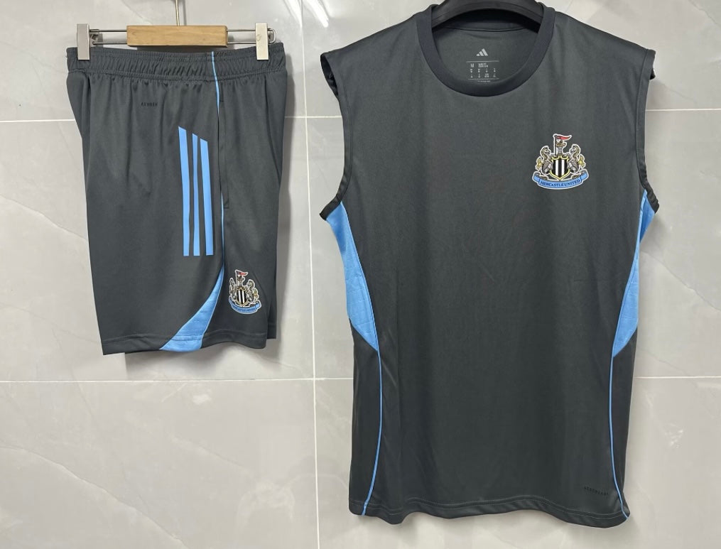 Newcastle United Mouwloos Trainingssetje 25/26
