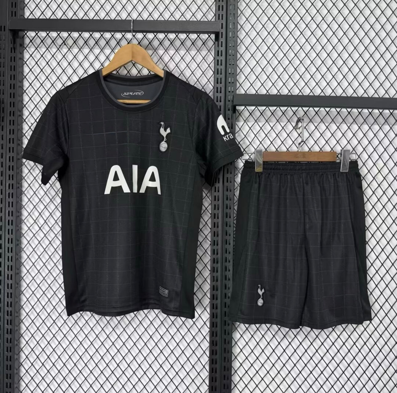 Tottenham Uitsetje 25/26
