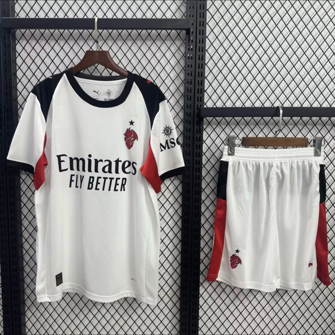 AC Milan Uitsetje 25/26