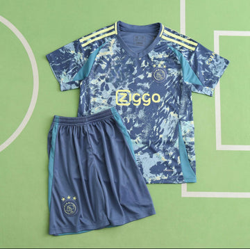 Ajax Uitsetje 24/25